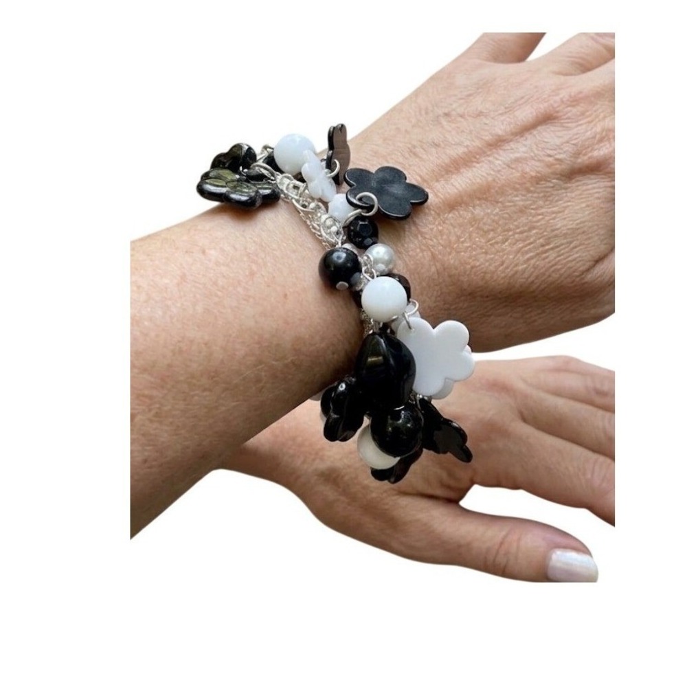 Vintage Beaded Bracelet Black White Silver Tone Metal Chain Flower Bead